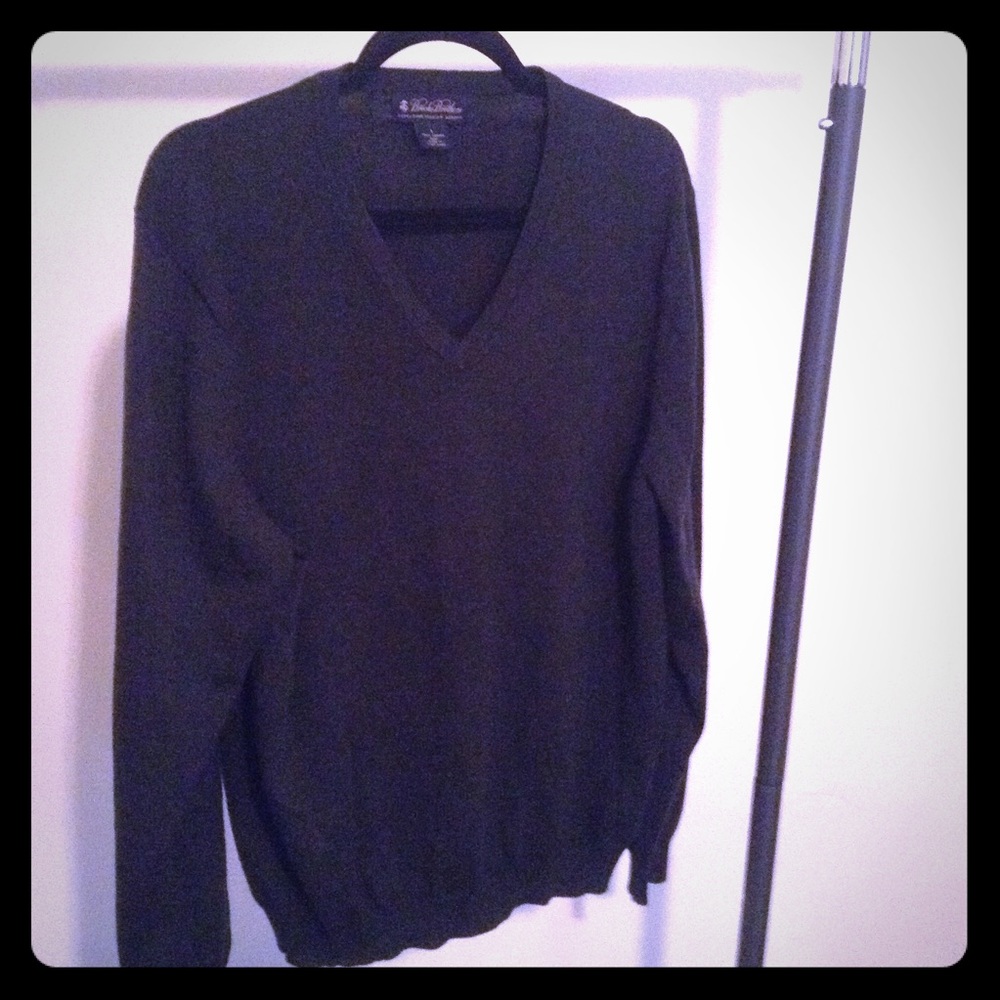 Large sweater v-neck  Brooks brother